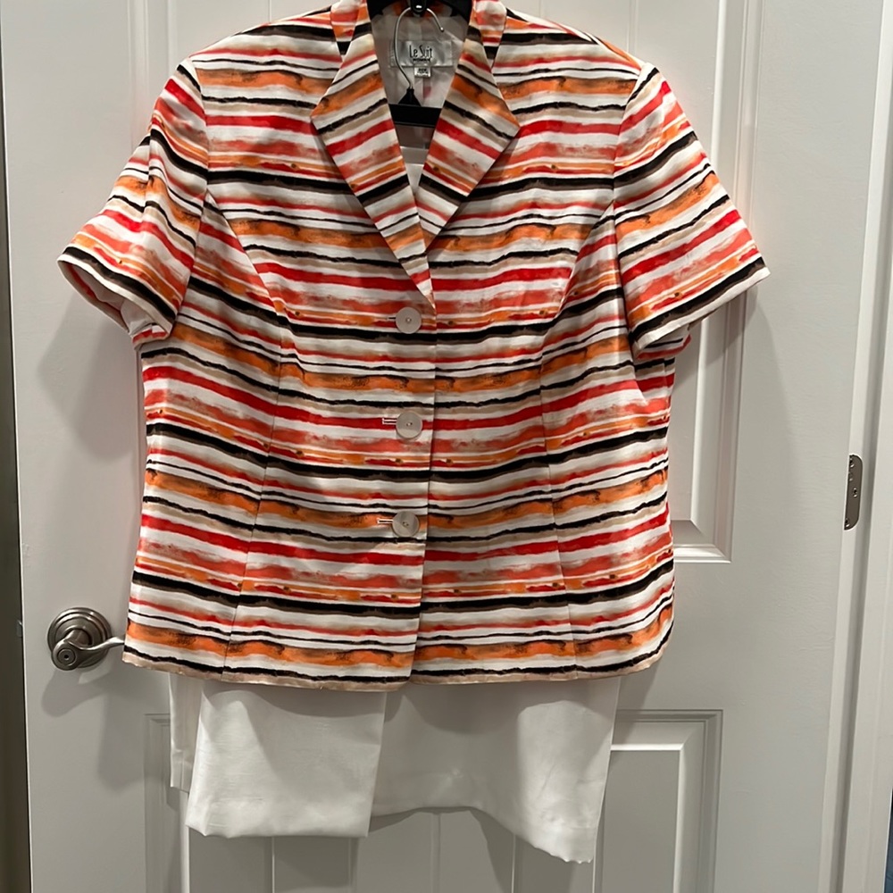 Le Suit Short Sleeved Blazer and Skirt Size 20W